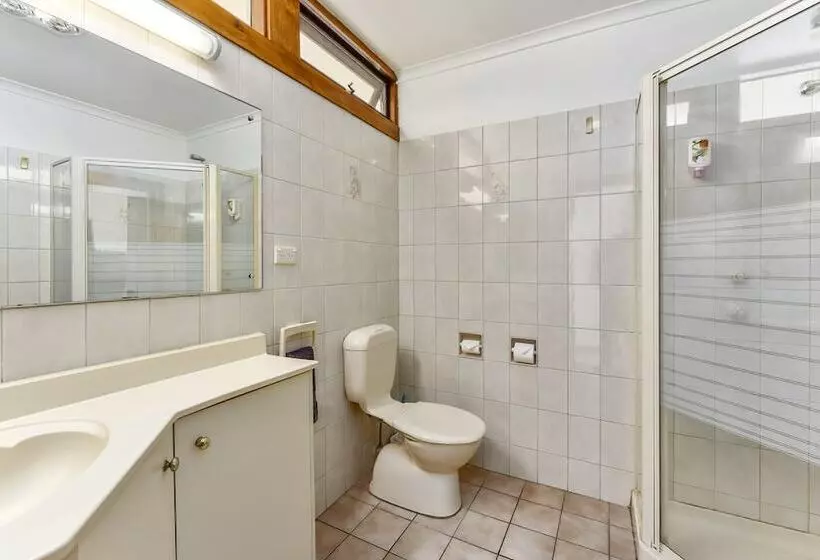 호텔 William Macintosh Motor Lodge