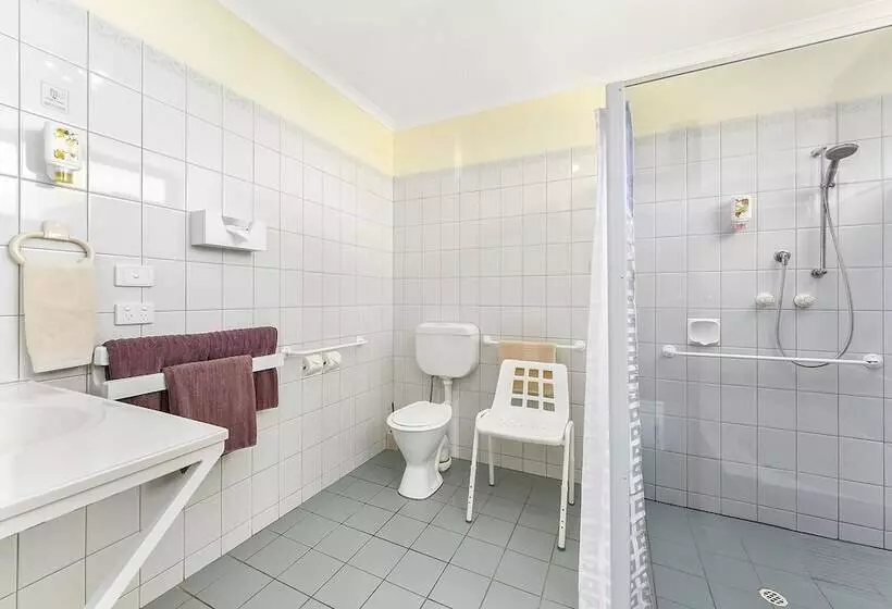 호텔 William Macintosh Motor Lodge