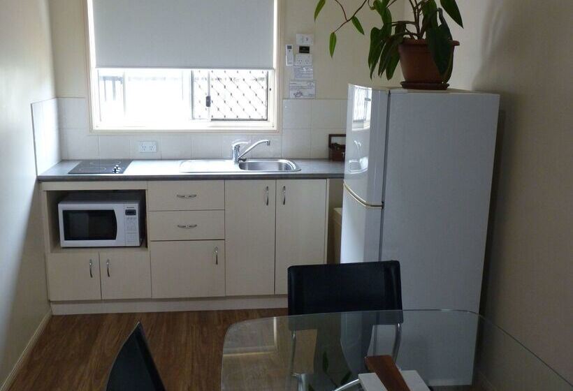 Motel Caboolture Central Motor Inn, Sure Stay Collection By Bw