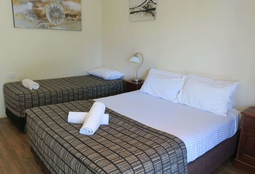 Motel Caboolture Central Motor Inn, Sure Stay Collection By Bw