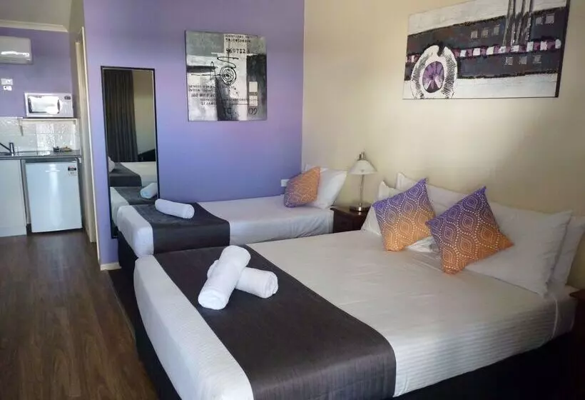 Motel Caboolture Central Motor Inn, Sure Stay Collection By Bw