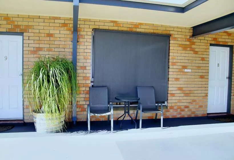 Squatters Homestead Motel