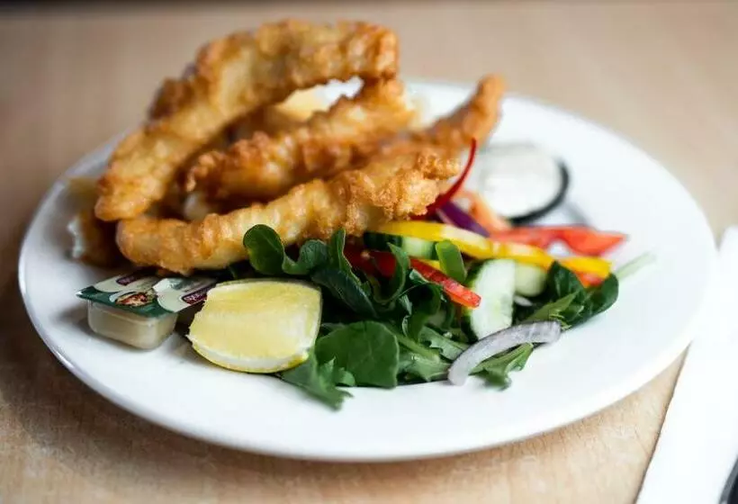 Top Of The Town Hotel Motel