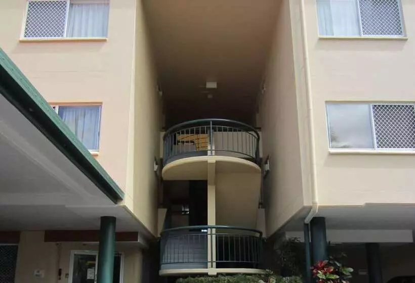 Tradewinds Mcleod Holiday Apartments