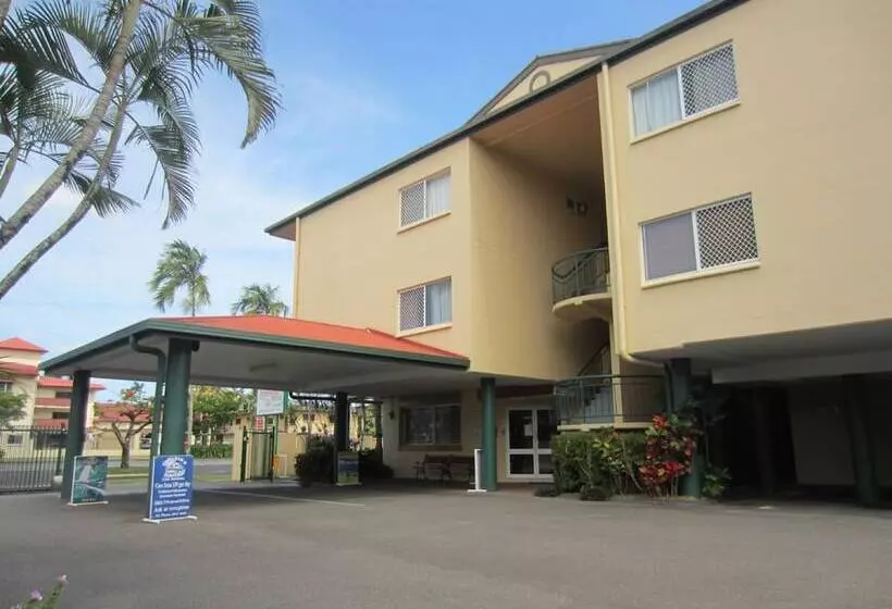 Tradewinds Mcleod Holiday Apartments
