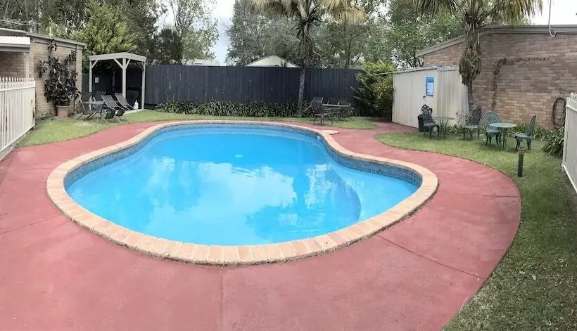 Bayview Motel Rosebud/rye