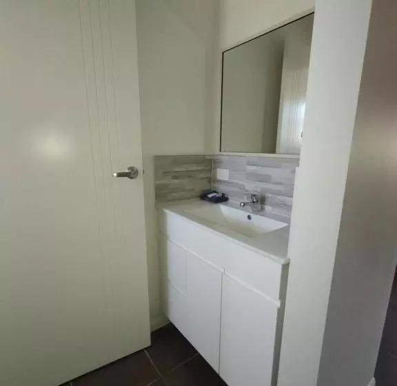 Cascade Motel In Townsville