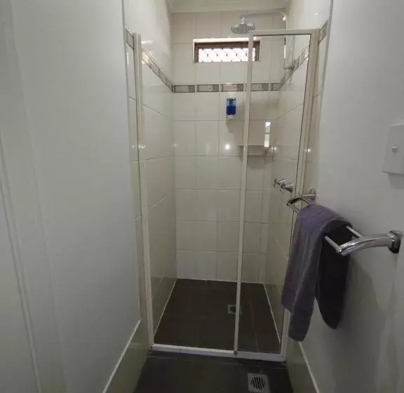 Cascade Motel In Townsville