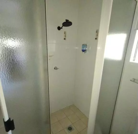 Cascade Motel In Townsville