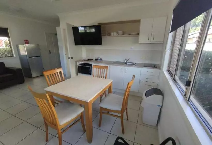 Cascade Motel In Townsville