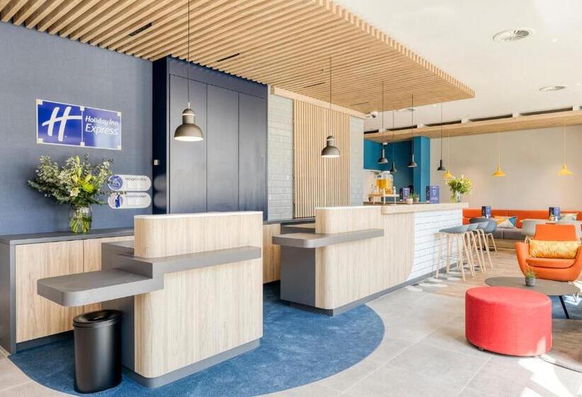 Holiday Inn Express Antwerp - City Centre, an IHG Hotel