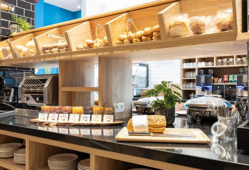 Holiday Inn Express Antwerp - City Centre, an IHG Hotel