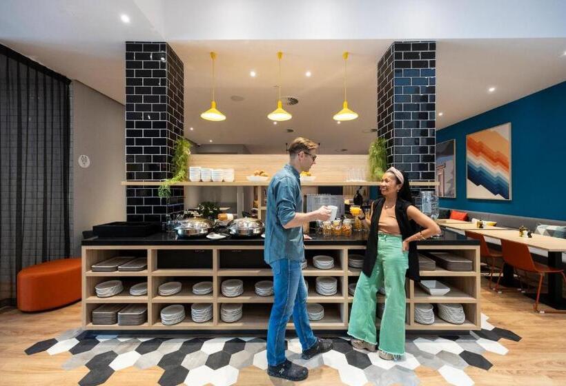 Holiday Inn Express Antwerp - City Centre, an IHG Hotel