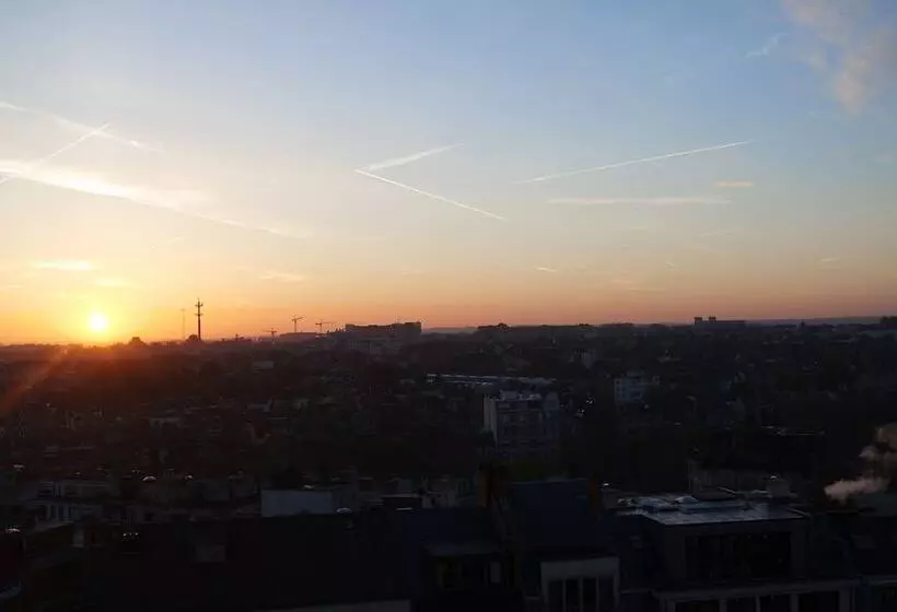 هتل Barsey By Warwick