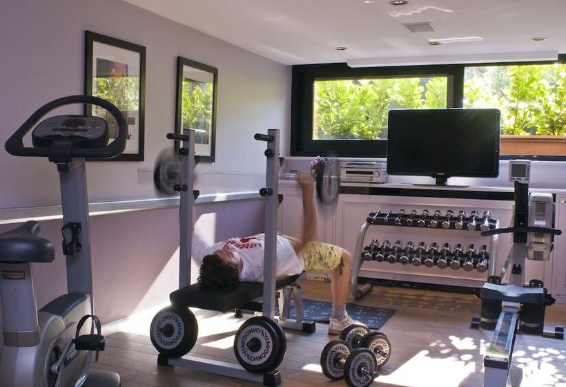 هتل Barsey By Warwick