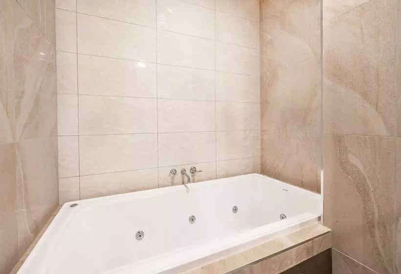 Burke And Wills Hotel Toowoomba