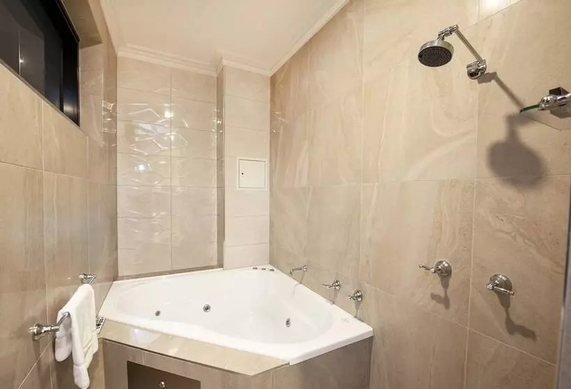 Burke And Wills Hotel Toowoomba