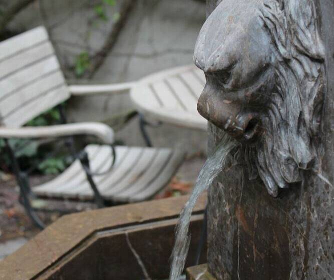 Boutique Hotel De Castillion Small Elegant Family