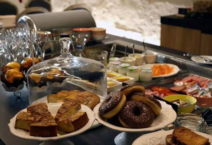 Boutique Hotel De Castillion Small Elegant Family