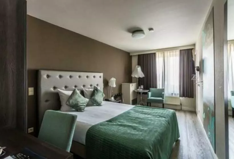 בית מלון כפרי Golden Anchor