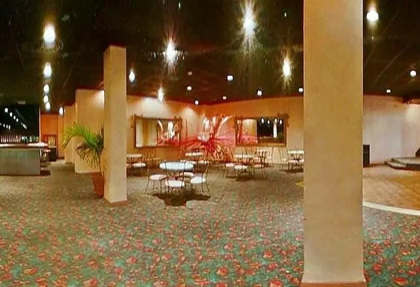 호텔 Grand Royal Antiguan Beach Resort