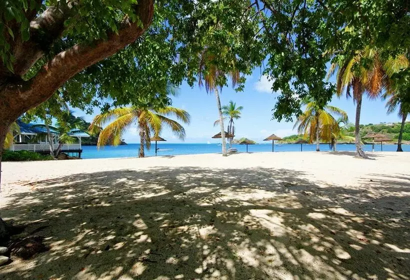 호텔 Grand Royal Antiguan Beach Resort