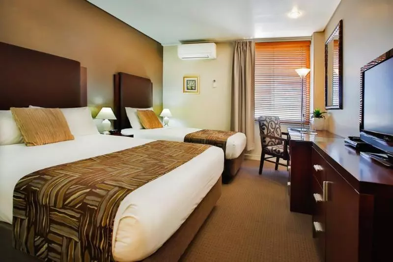 Отель Madison Plaza Townsville