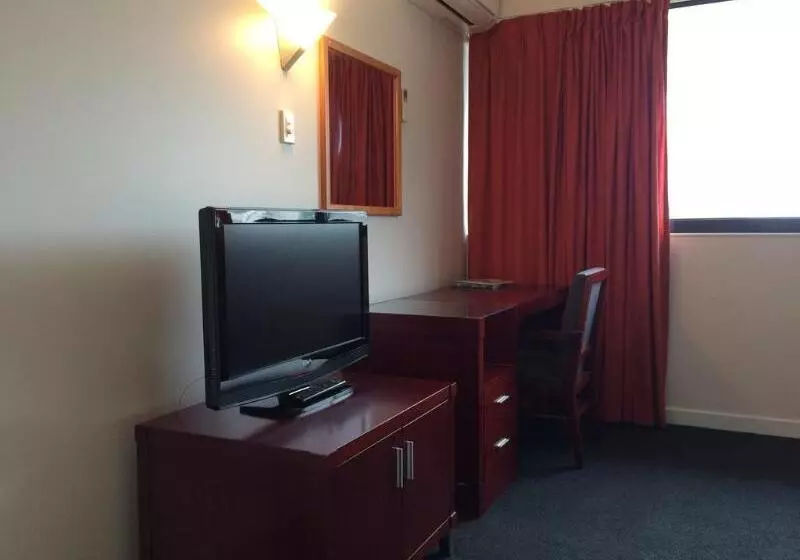 Отель Madison Plaza Townsville