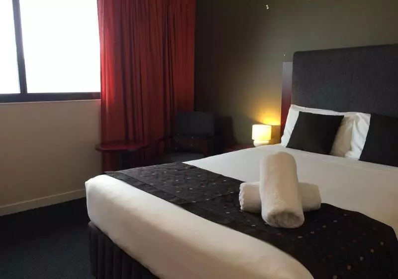 Отель Madison Plaza Townsville