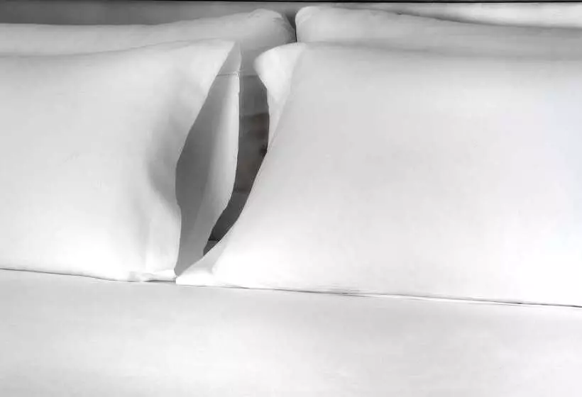 هتل NH City Buenos Aires