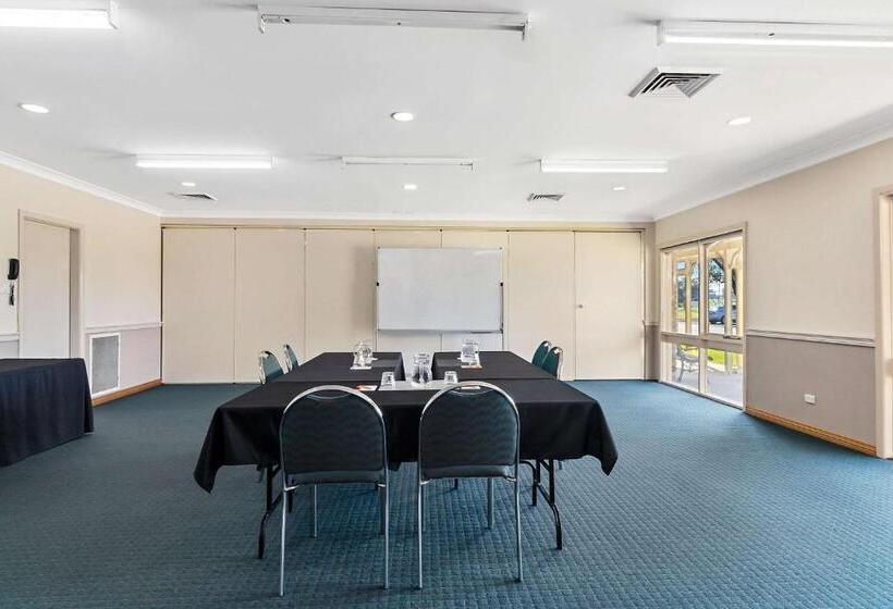 Hotel Quality Inn Carriage House