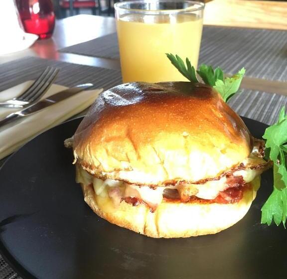 Hotel Quality Inn Carriage House