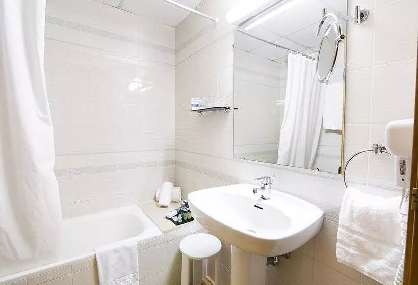 בית מלון כפרי Sant Gothard by Nexta