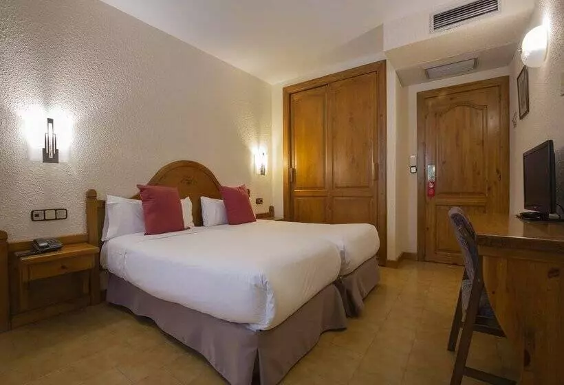 בית מלון כפרי Sant Gothard by Nexta