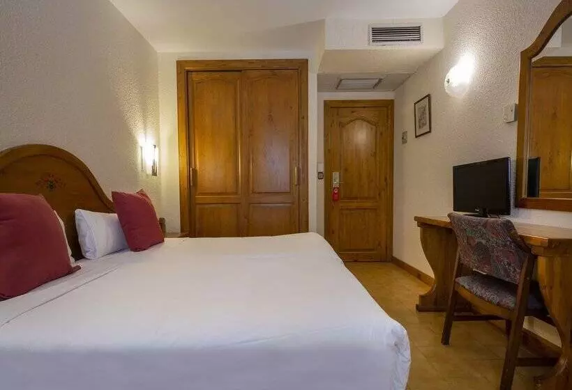 בית מלון כפרי Sant Gothard by Nexta