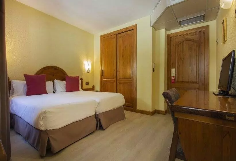 בית מלון כפרי Sant Gothard by Nexta