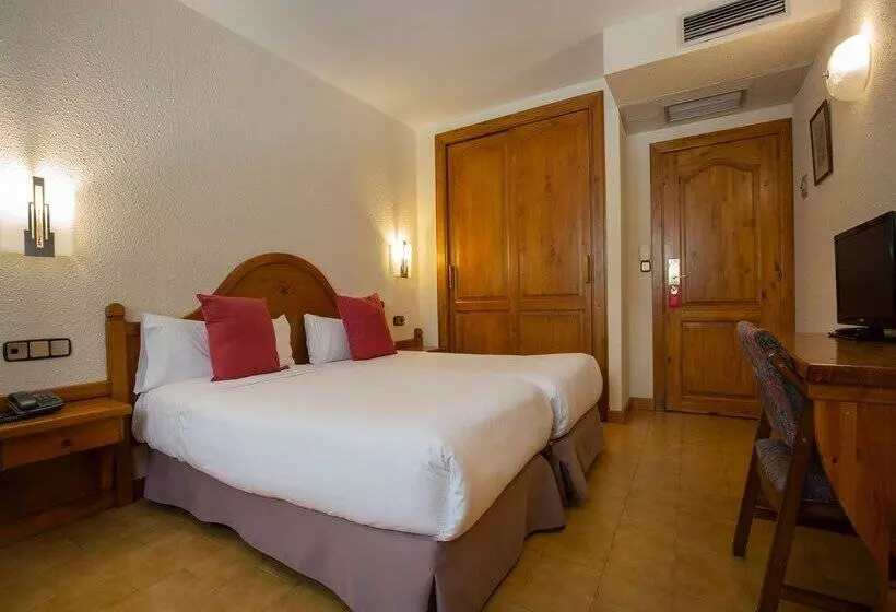 בית מלון כפרי Sant Gothard by Nexta