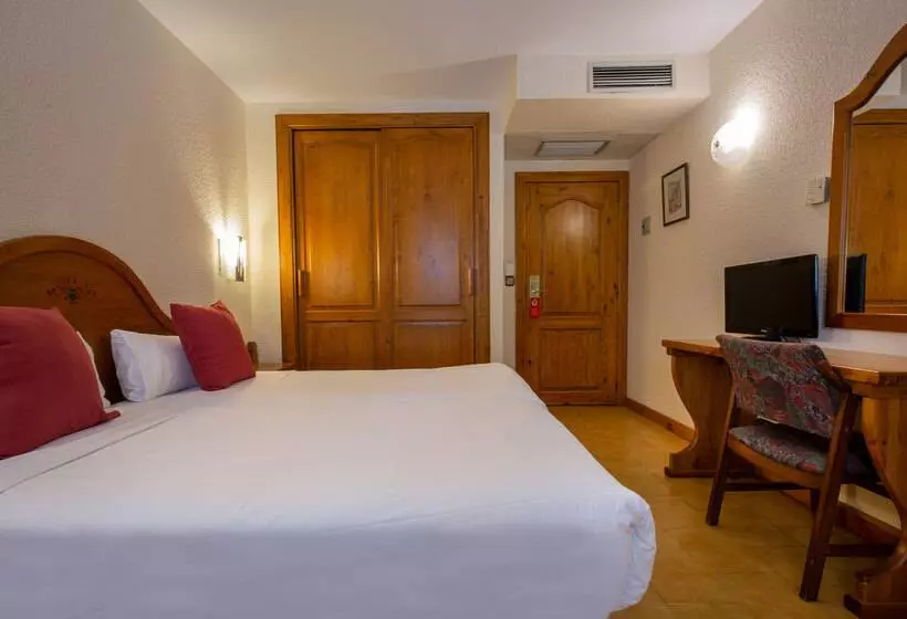 בית מלון כפרי Sant Gothard by Nexta