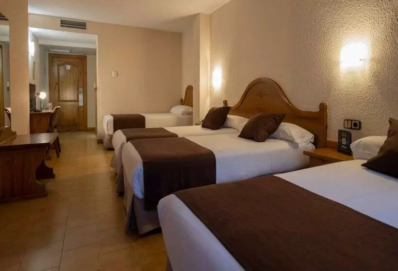 בית מלון כפרי Sant Gothard by Nexta