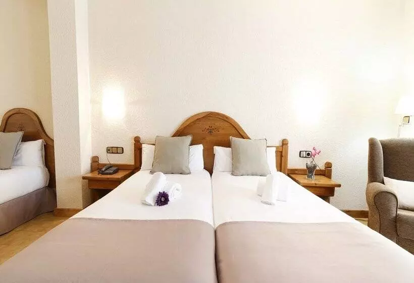 בית מלון כפרי Sant Gothard by Nexta