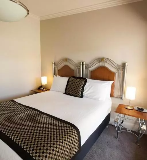 בית מלון כפרי Southgate