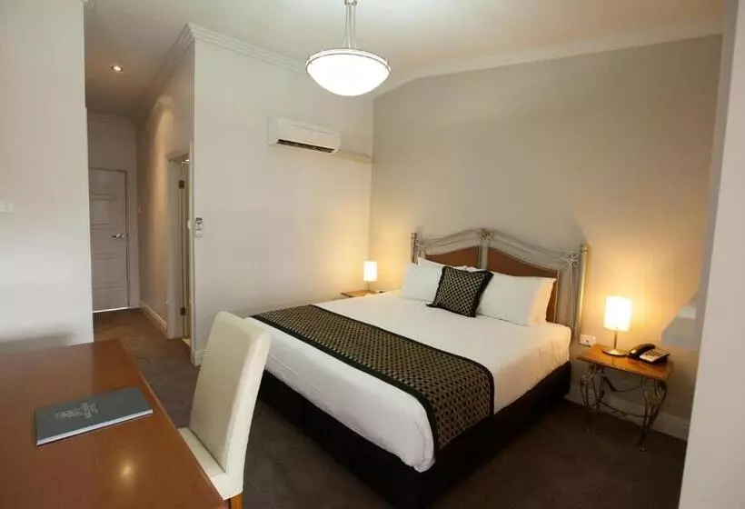 בית מלון כפרי Southgate