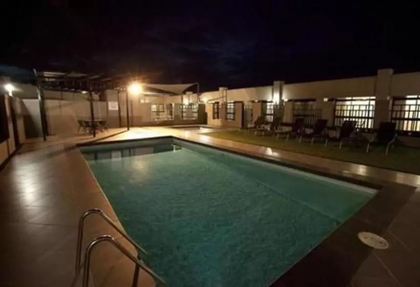 בית מלון כפרי Southgate