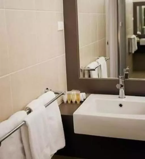 בית מלון כפרי Southgate