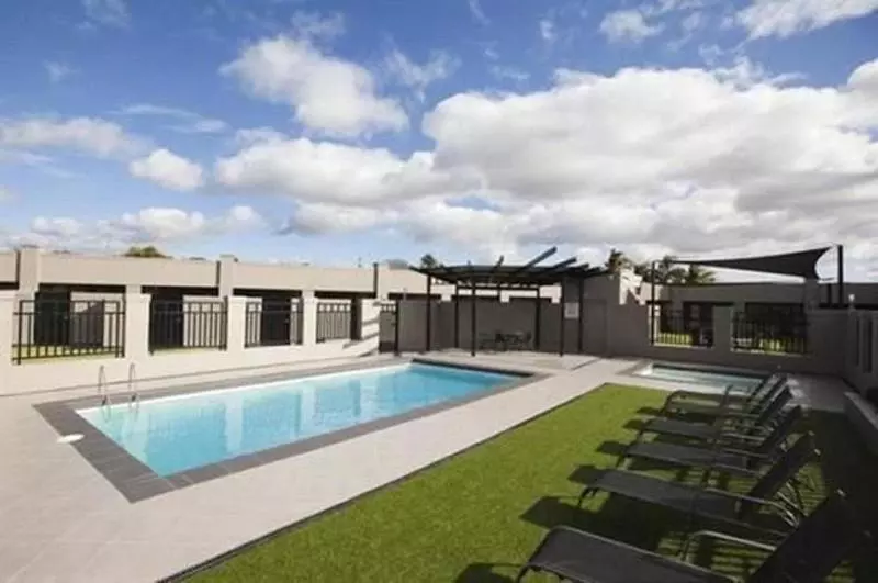 בית מלון כפרי Southgate