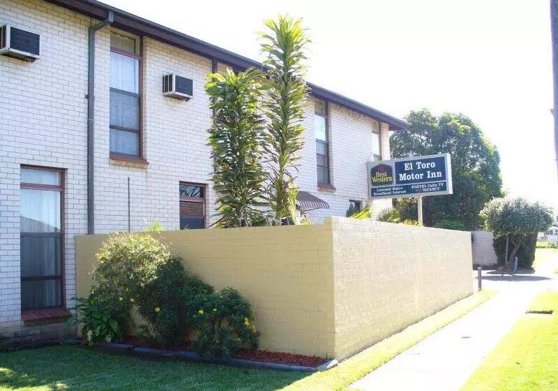 모텔 El Toro Motor Inn