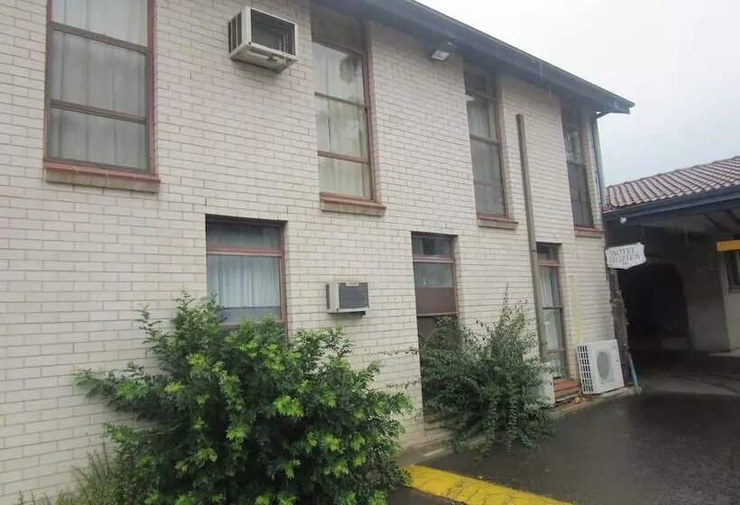 모텔 El Toro Motor Inn