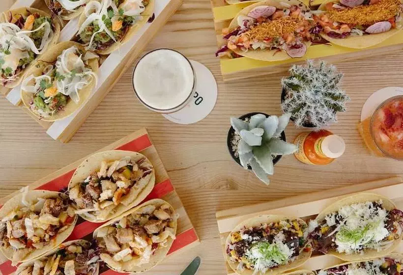 모텔 El Toro Motor Inn