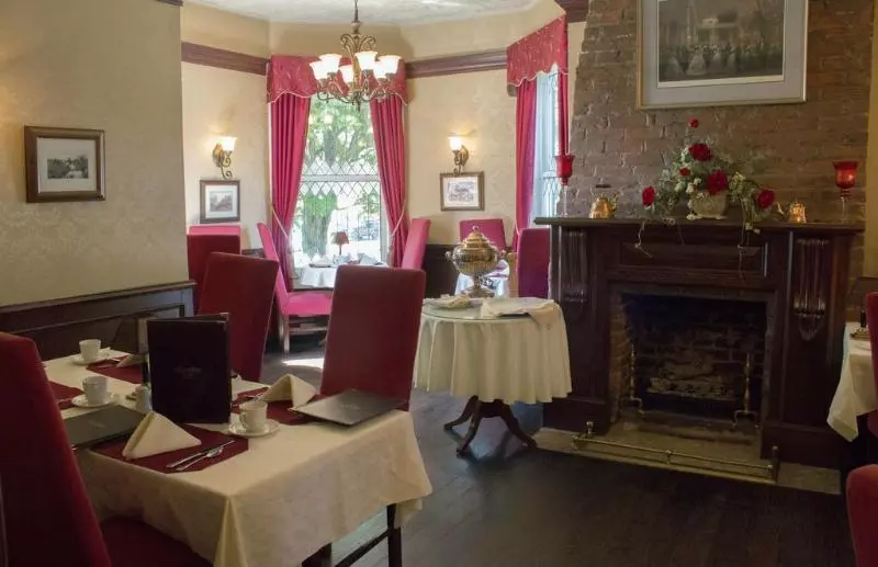 Otel Dundee Arms Inn