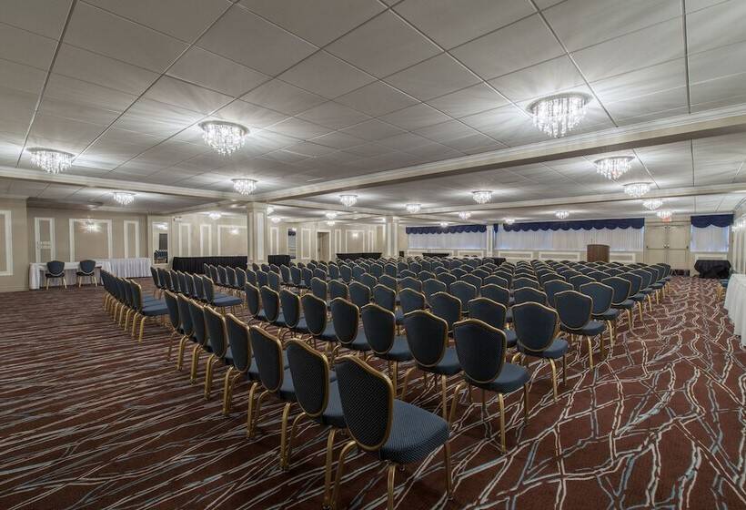 فندق Fantasyland